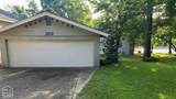 252 Lakeshore Drive - Photo 2
