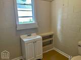 647 Burke - Photo 4