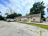 2210 Clark Street - Photo 2