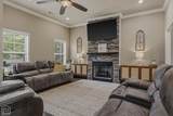 913 Benton Street - Photo 7