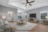 304 Olympia Avenue - Photo 2