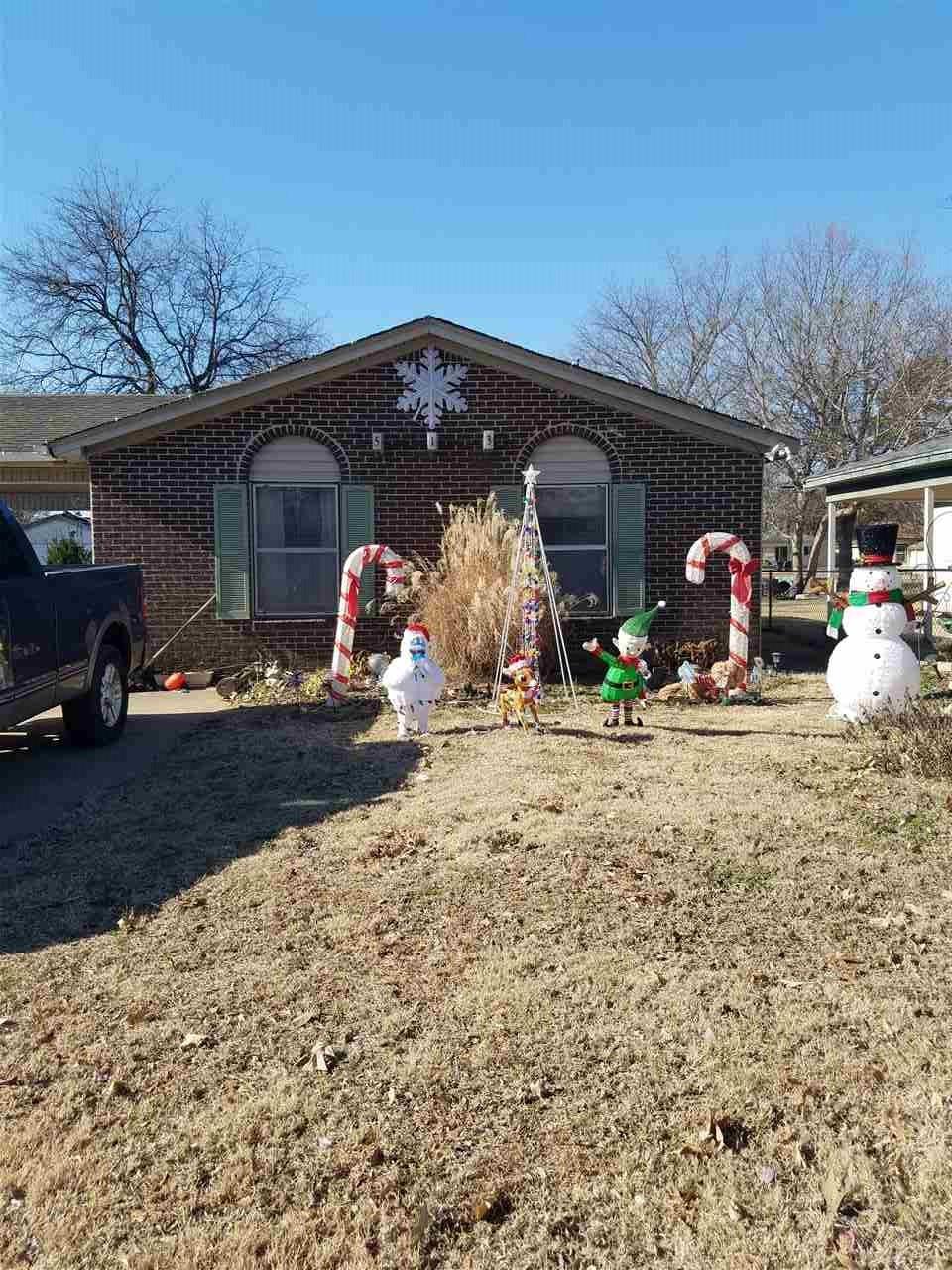513 Ellis - Photo 1