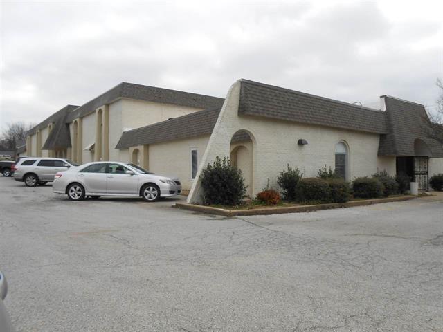 1000 Caraway Suite 109/209 - Photo 1