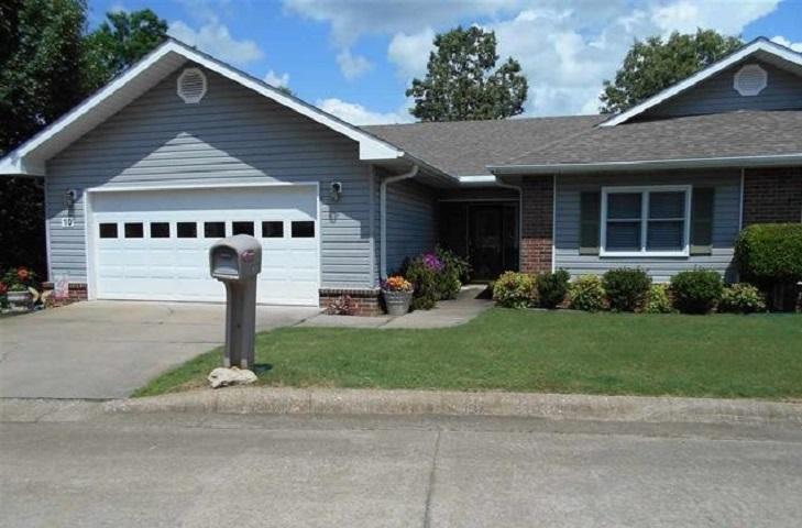 10 Hickory Lane - Photo 1