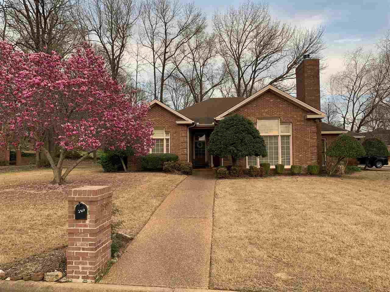 2812 Woodthrush Circle - Photo 1