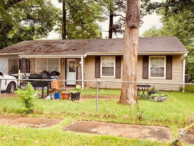 904 Cartwright St - Photo 1