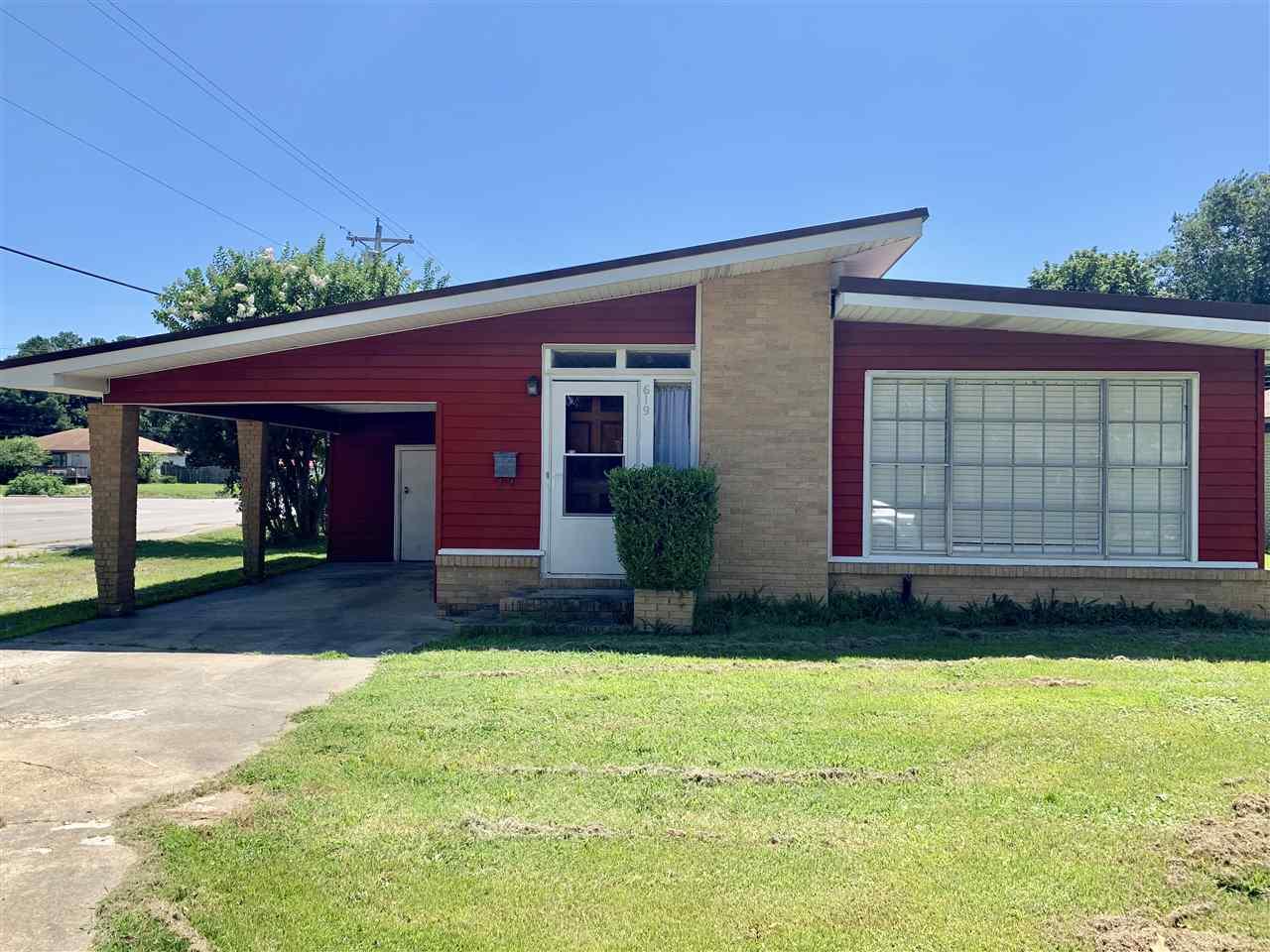619 7 1/2 St - Photo 1