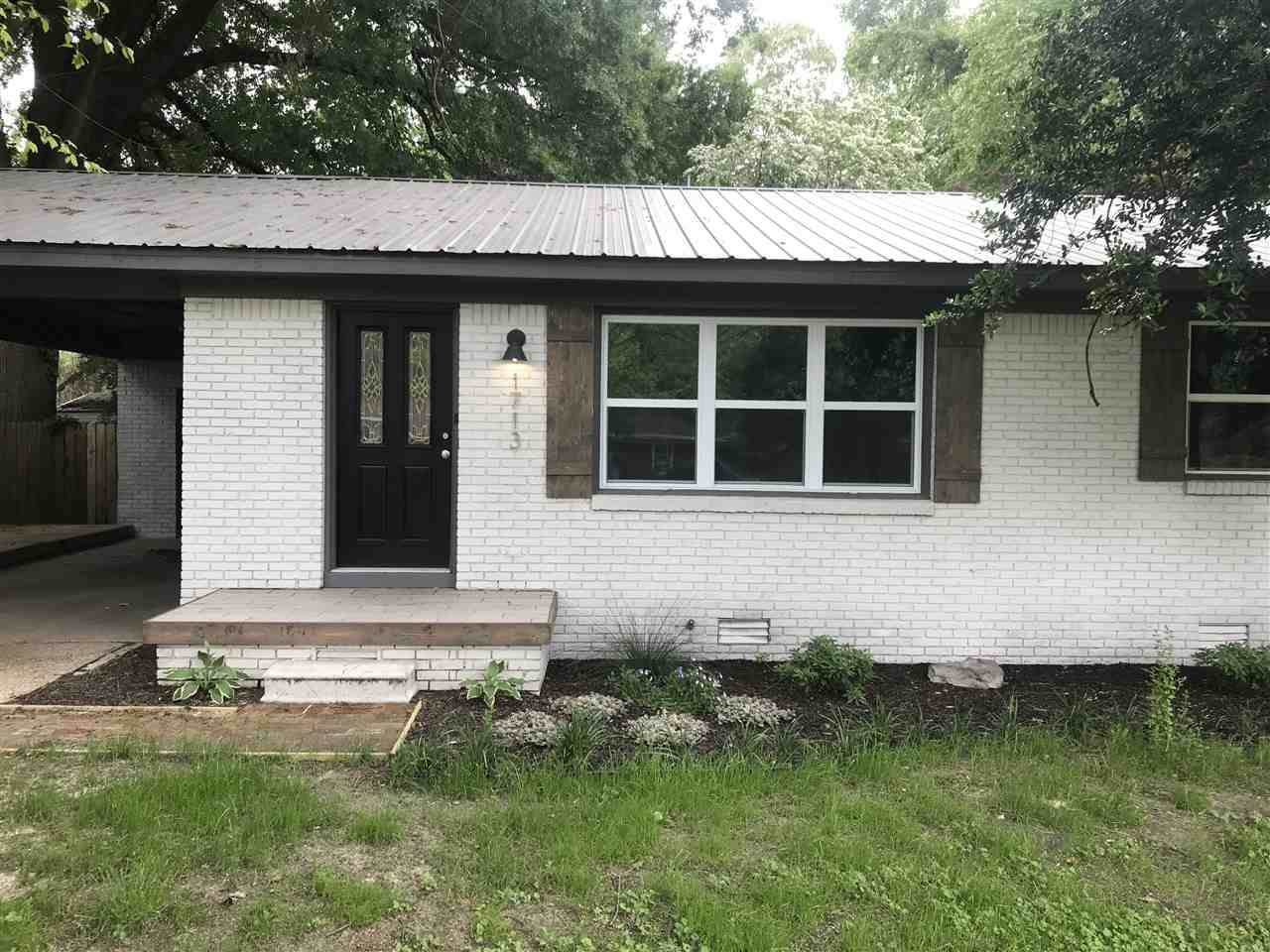 1713 Matthews - Photo 1