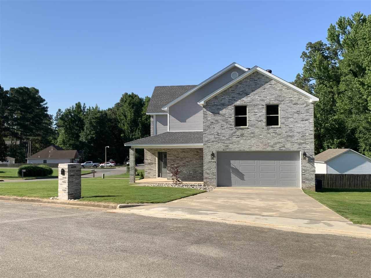 301 Fairmount Cove - Photo 1