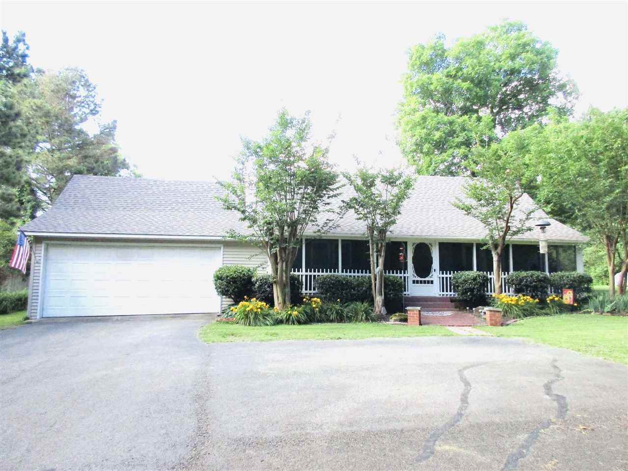 5210 Peachtree - Photo 1