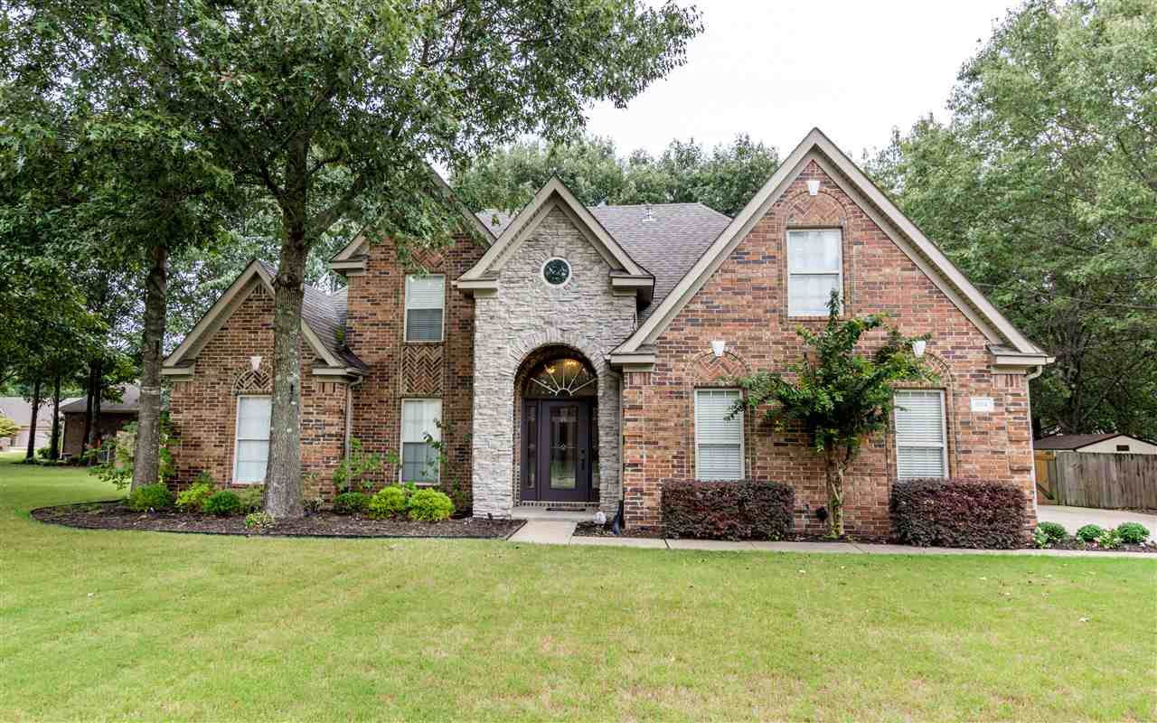 5914 Friendship Circle - Photo 1