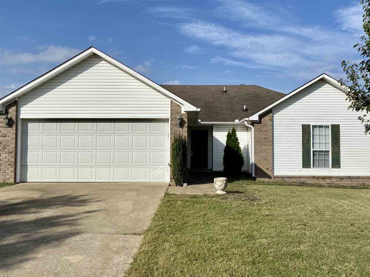 1601 Whitney Cv - Photo 1