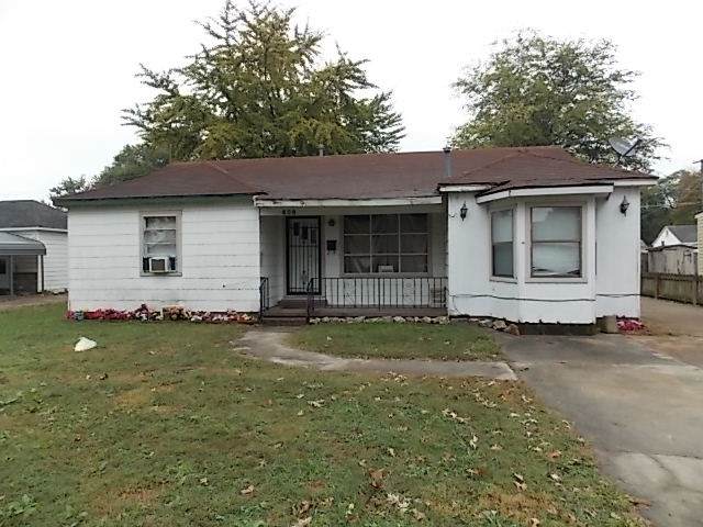 608 Washington - Photo 1