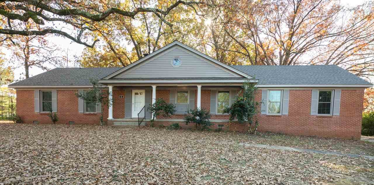 202 Karen Court - Photo 1