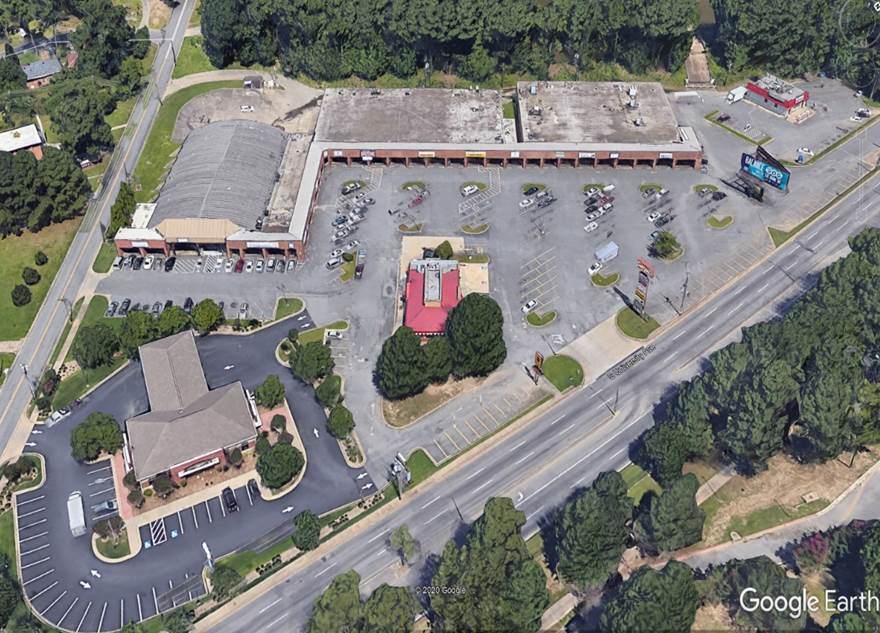 2908 University Avenue - Photo 1