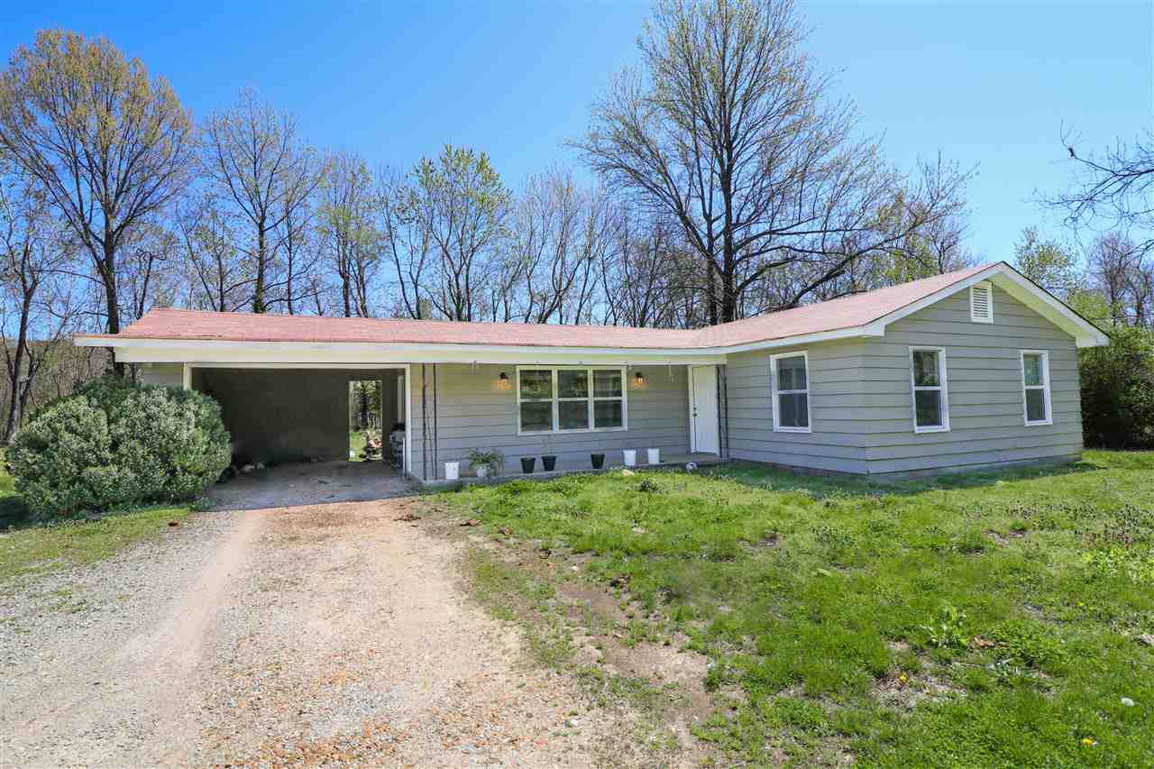 900 Warren - Photo 1