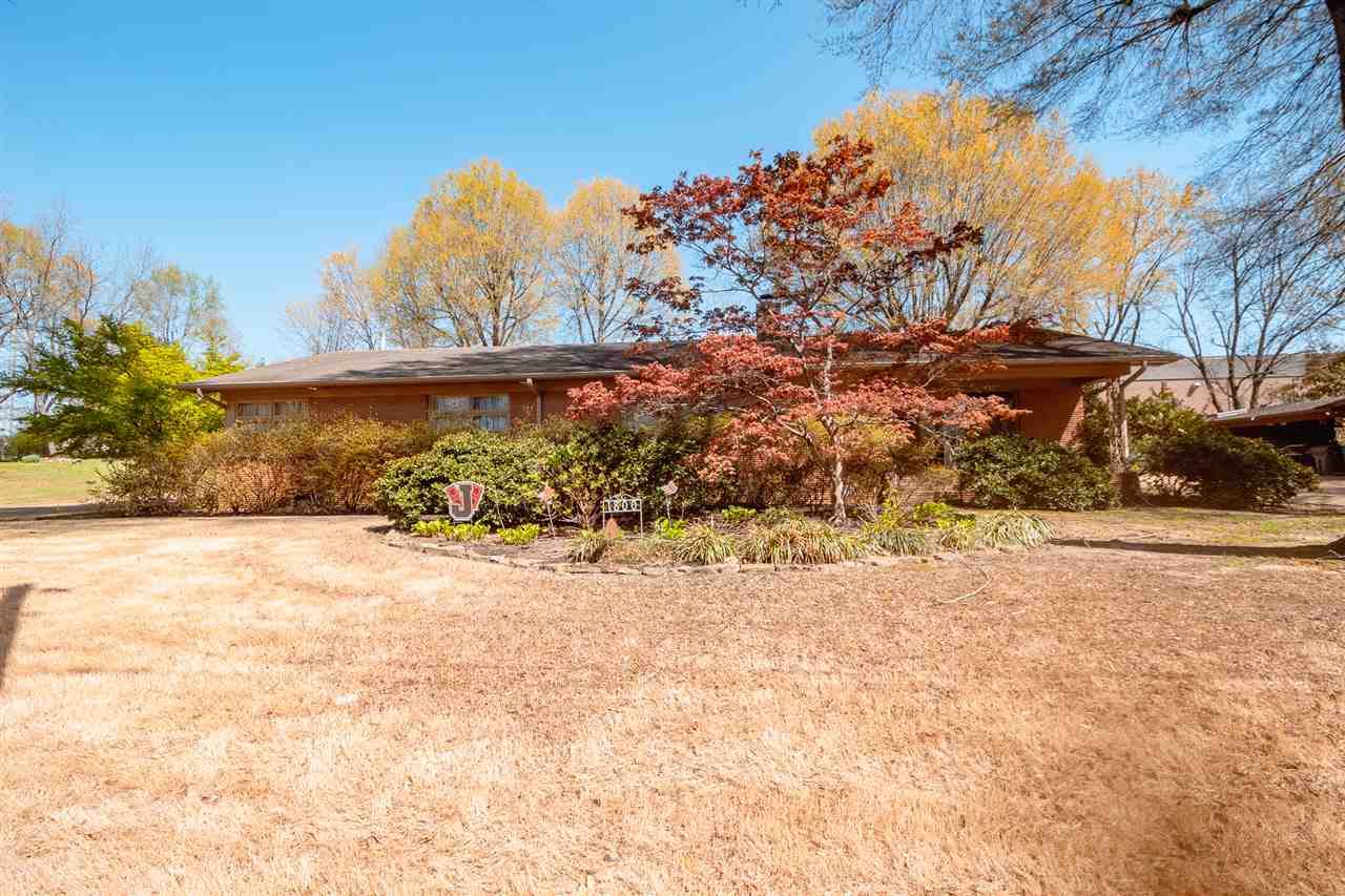 1800 Sherwood - Photo 1