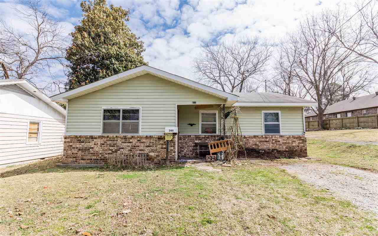 346 Drake - Photo 1