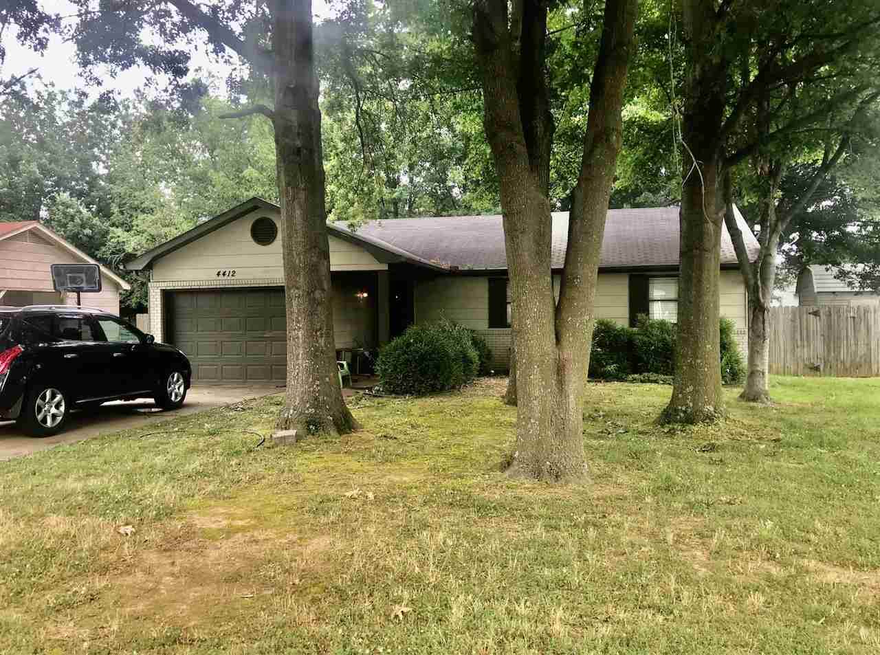 4412 Stonebrook - Photo 1
