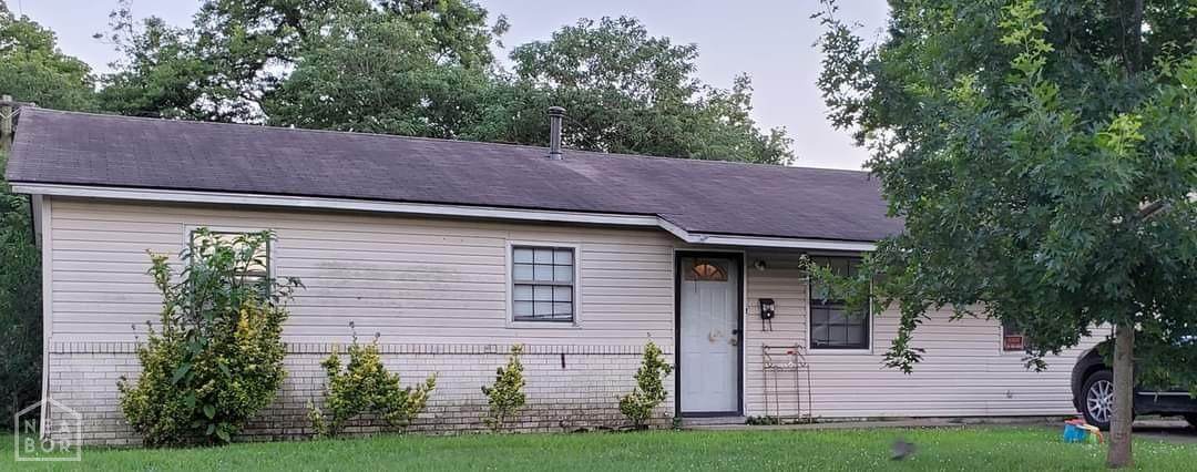 907 Garden Drive - Photo 1