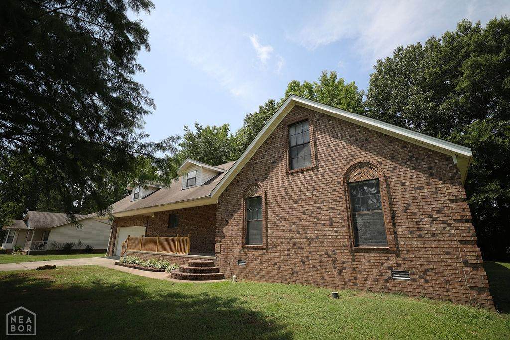 404 33 1/2 St. Street - Photo 1