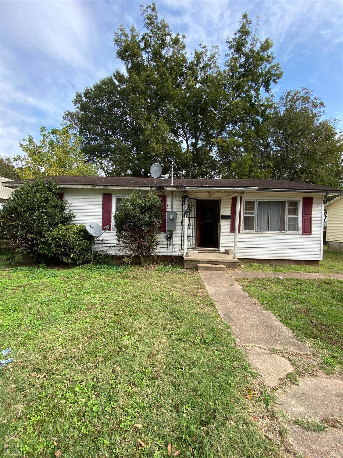 505 Poplar Street - Photo 1