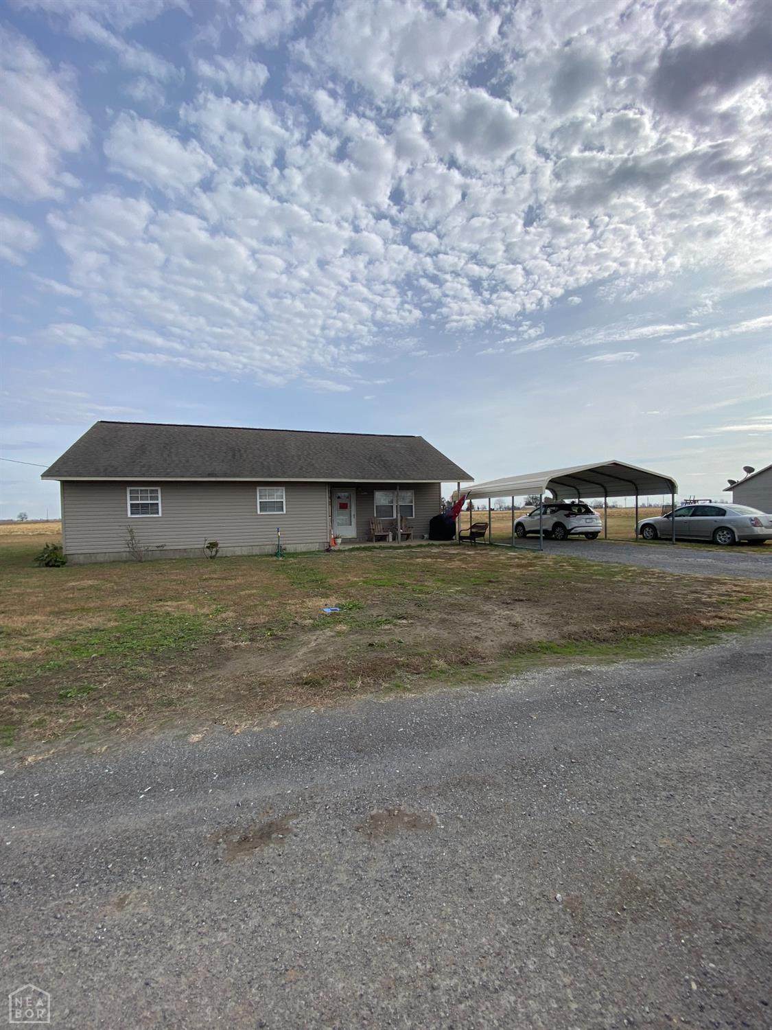 1618 Clinton Drive - Photo 1