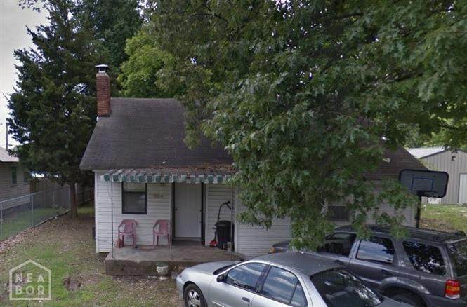 304 Ruby Street - Photo 1