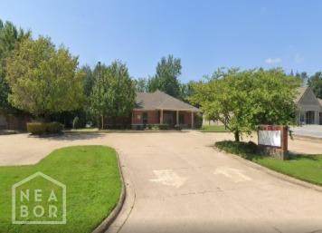 2815 Longview Drive - Photo 1