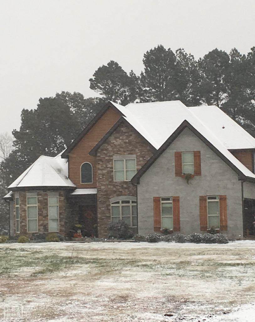 135 County Road 9602 - Photo 1