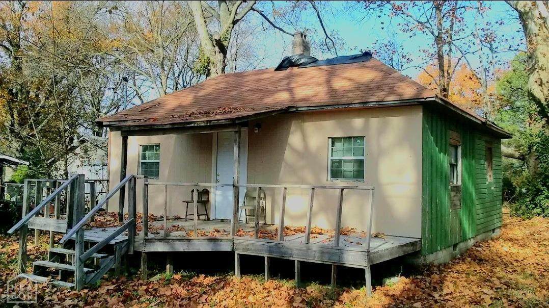 717 Main Street - Photo 1
