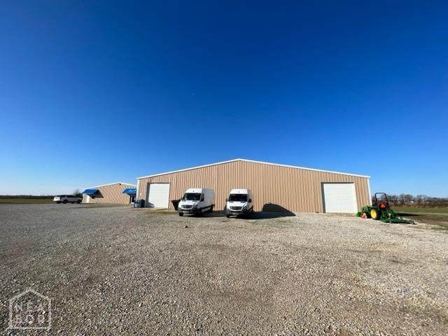 602 Highway 135 - Photo 1