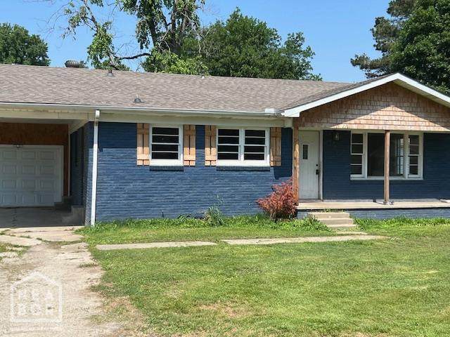 304 11th Avenue - Photo 1