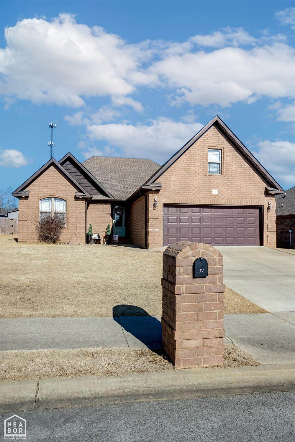 107 Emma Drive - Photo 1