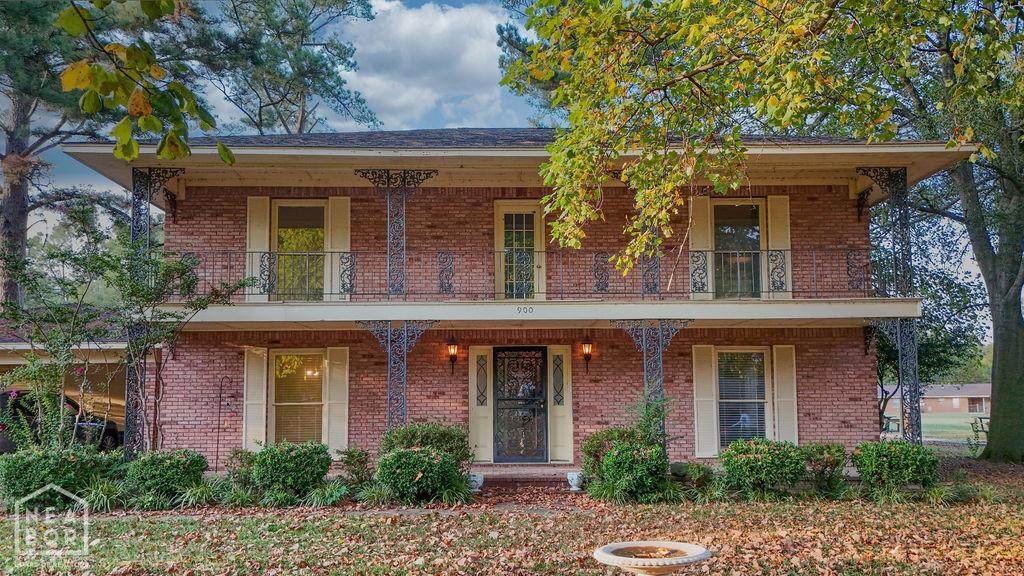 900 Nash Street - Photo 1