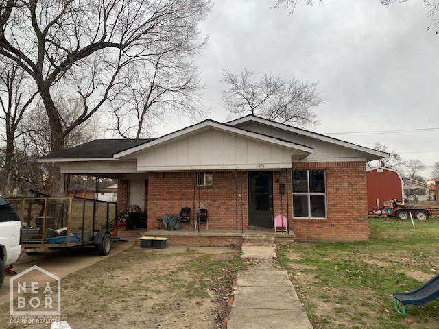 1009 Garfield - Photo 1