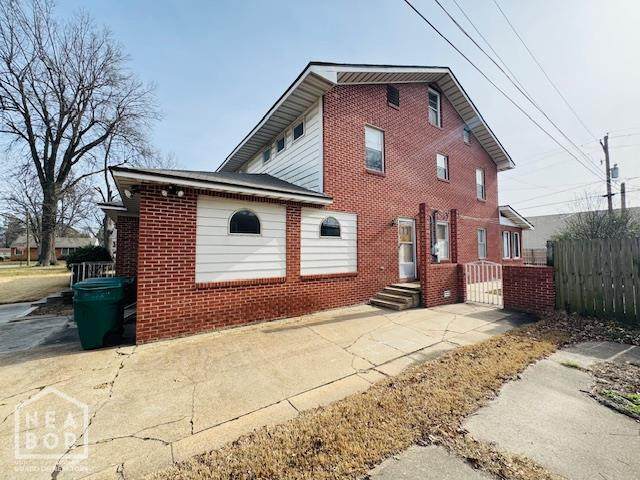 305 Hardin Street - Photo 1