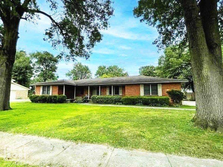 1708 10th Street - Photo 1