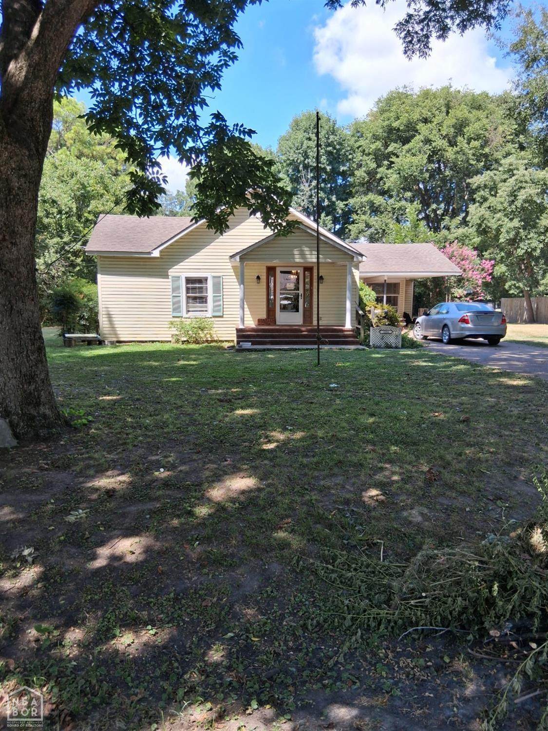 104 7th - Photo 1
