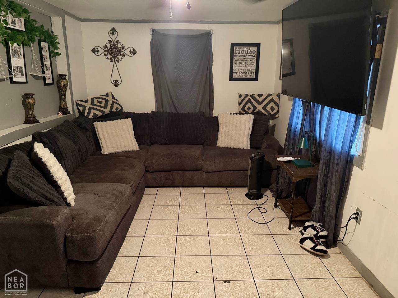 https://bt-photos.global.ssl.fastly.net/jonesboro/orig_boomver_1_10127572-2.jpg