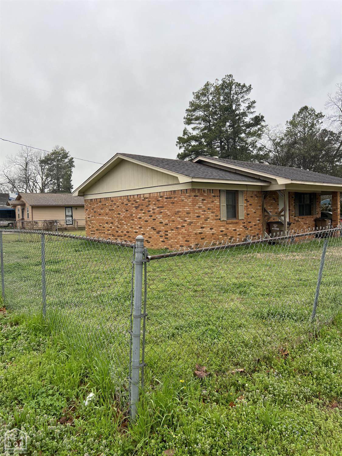 https://bt-photos.global.ssl.fastly.net/jonesboro/orig_boomver_1_10127872-2.jpg