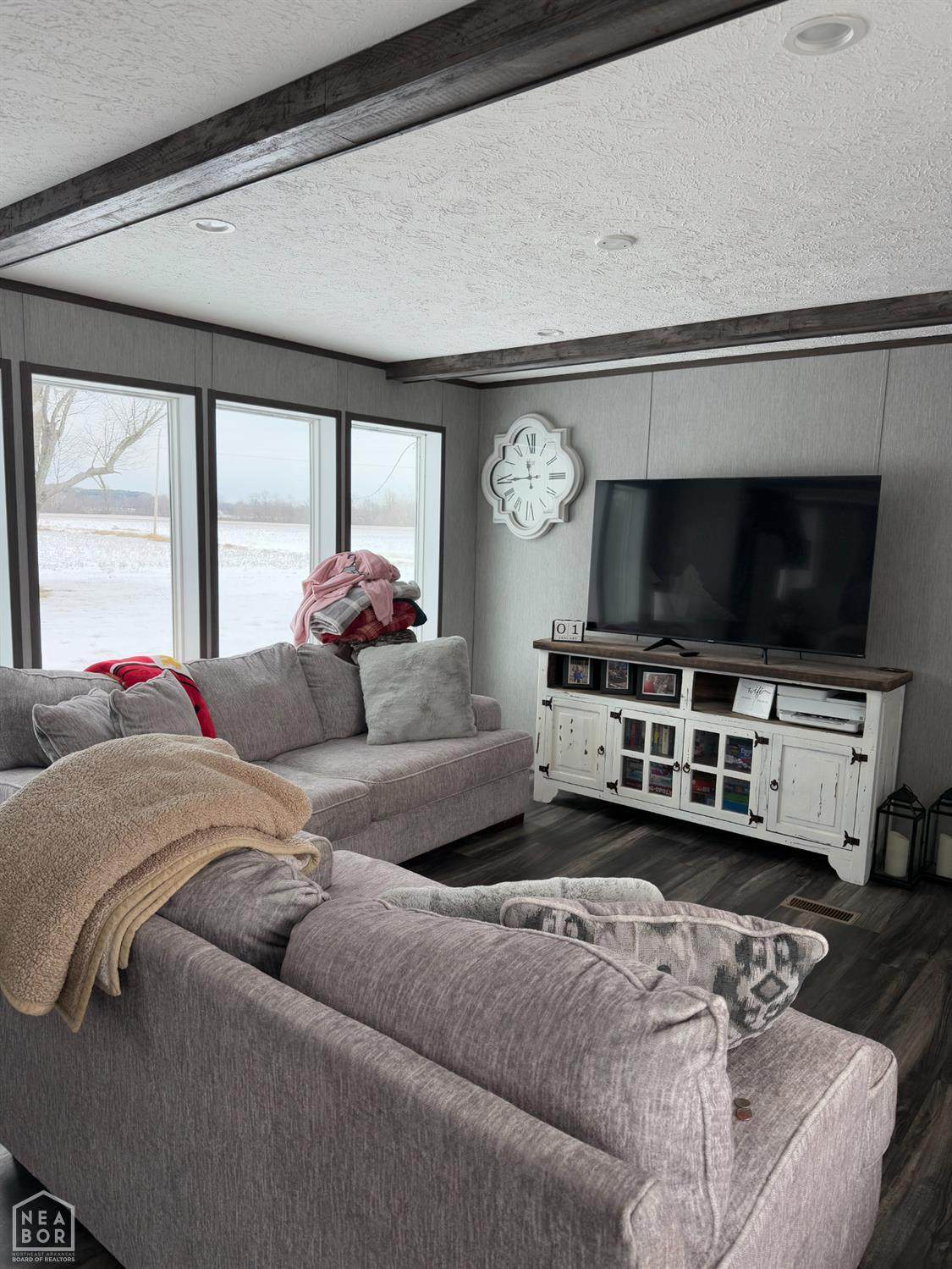 https://bt-photos.global.ssl.fastly.net/jonesboro/orig_boomver_1_10128295-2.jpg