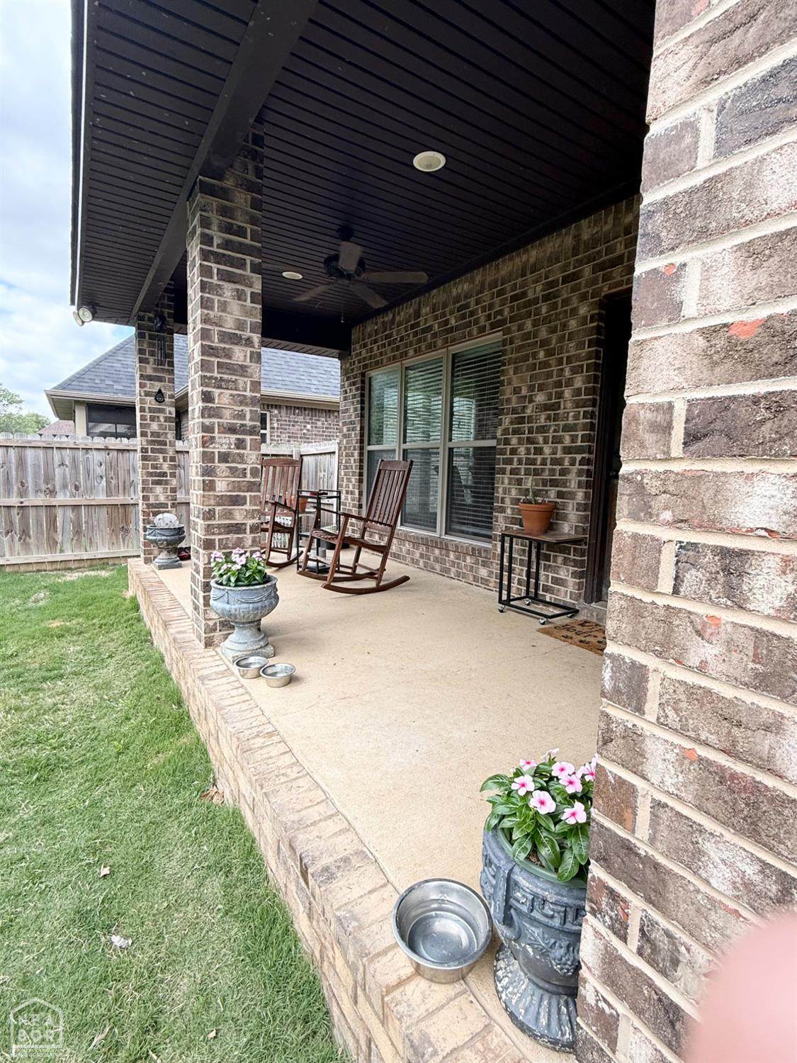 https://bt-photos.global.ssl.fastly.net/jonesboro/1280_boomver_1_10128823-2.jpg