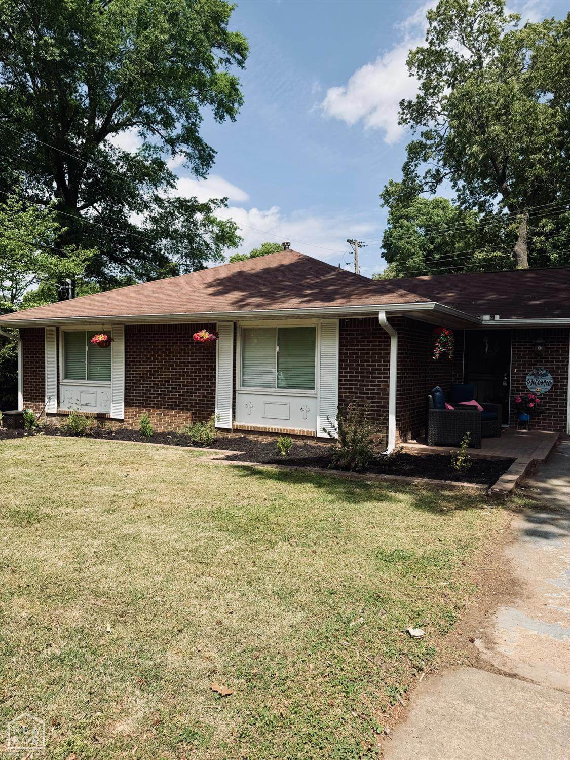 https://bt-photos.global.ssl.fastly.net/jonesboro/orig_boomver_1_10129502-2.jpg