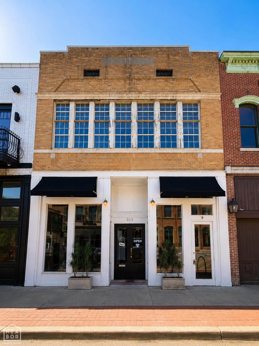 303 Main St - Photo 1