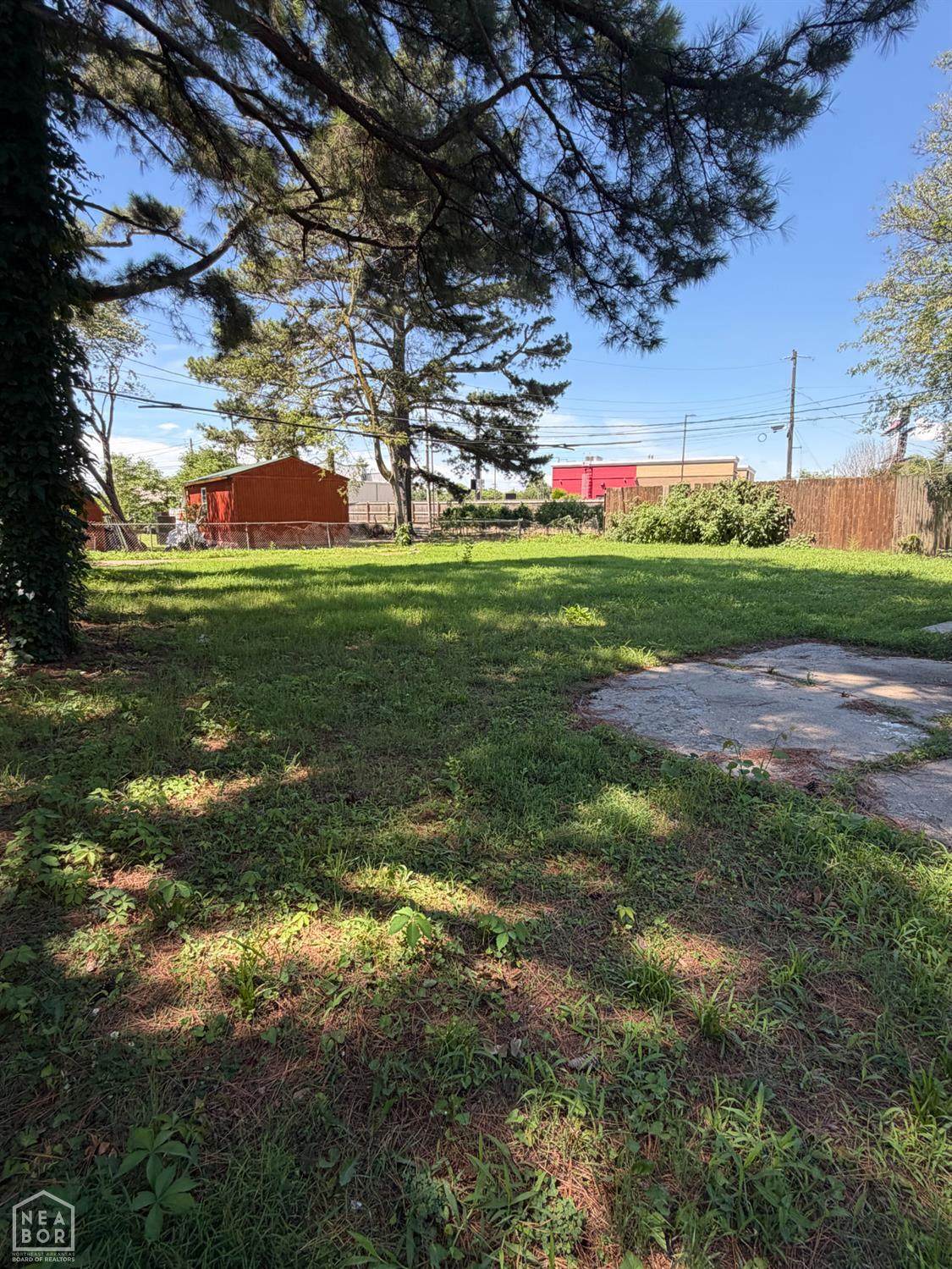 https://bt-photos.global.ssl.fastly.net/jonesboro/orig_boomver_1_10130439-2.jpg
