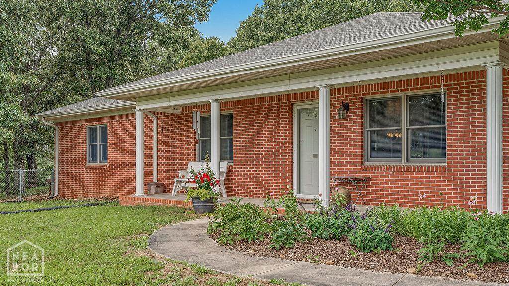 4501 Mount Carmel Road - Photo 1
