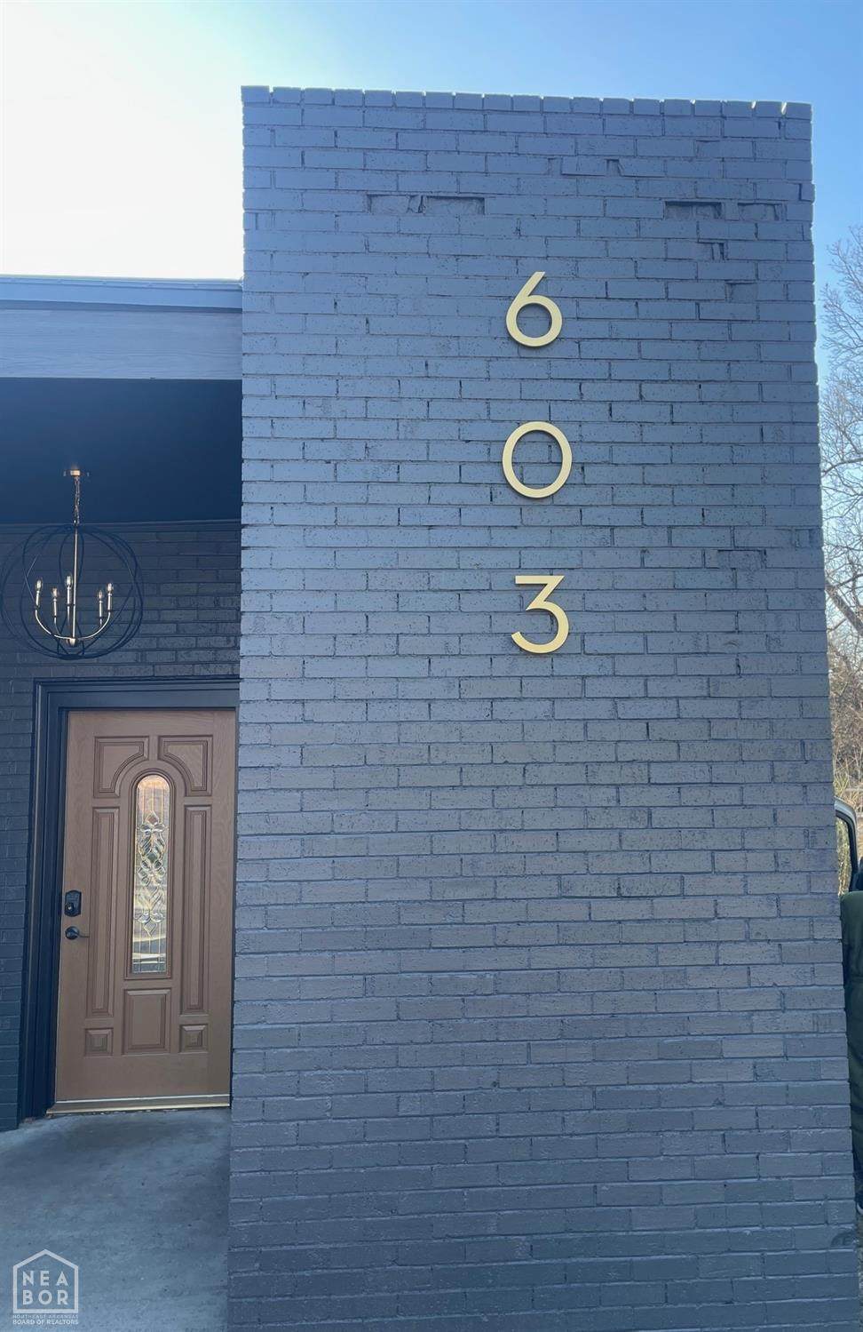 603 Matthews Avenue - Photo 1