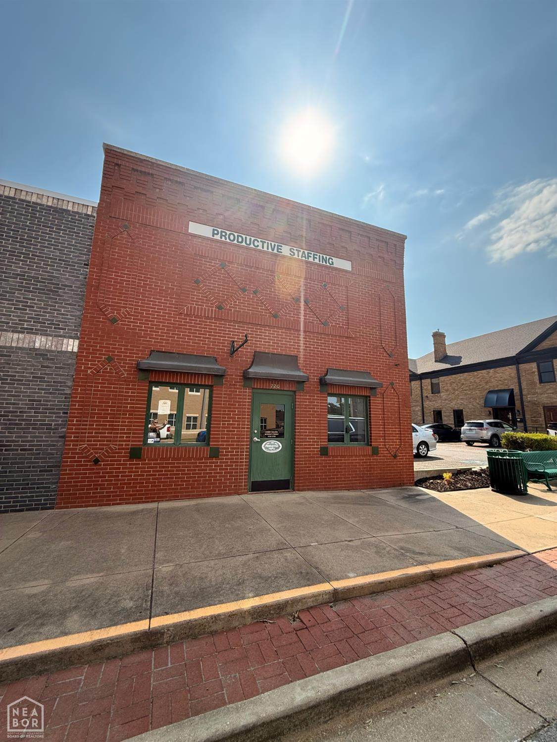 720 Main - Photo 1