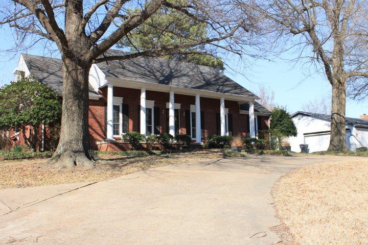 1108 Highland Dr - Photo 1